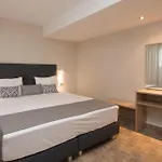 Golden Coast Boutique Villa