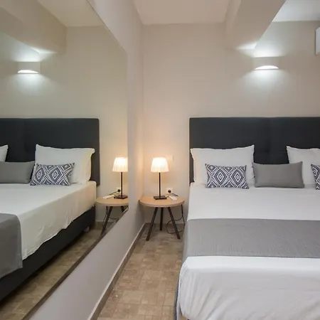 Golden Coast Boutique Makrísz Jalósz