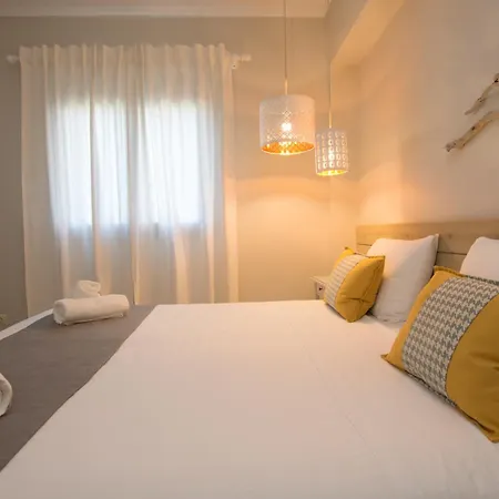 Golden Coast Boutique Villa *