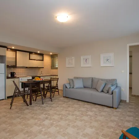 Villa Golden Coast Boutique Makrísz Jalósz