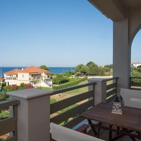 Golden Coast Boutique Villa *