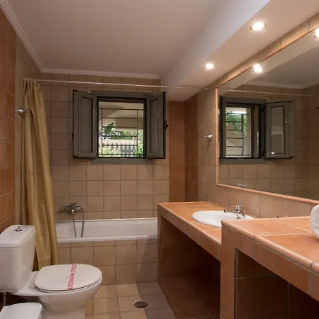 Villa Golden Coast Boutique *